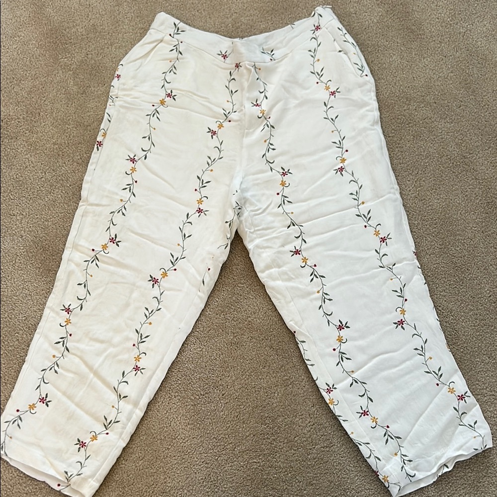 Floral Embroidered White Pants